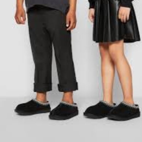 UGG Other - UGG Kids Tasman II Black Slippers Size 9